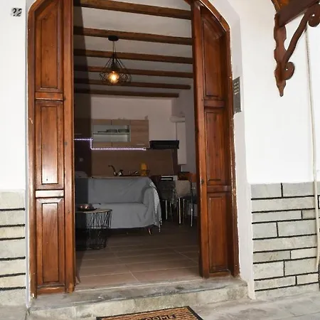 Old Town Cozy Studio Apartment *