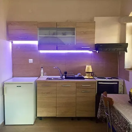 Old Town Cozy Studio Apartment *